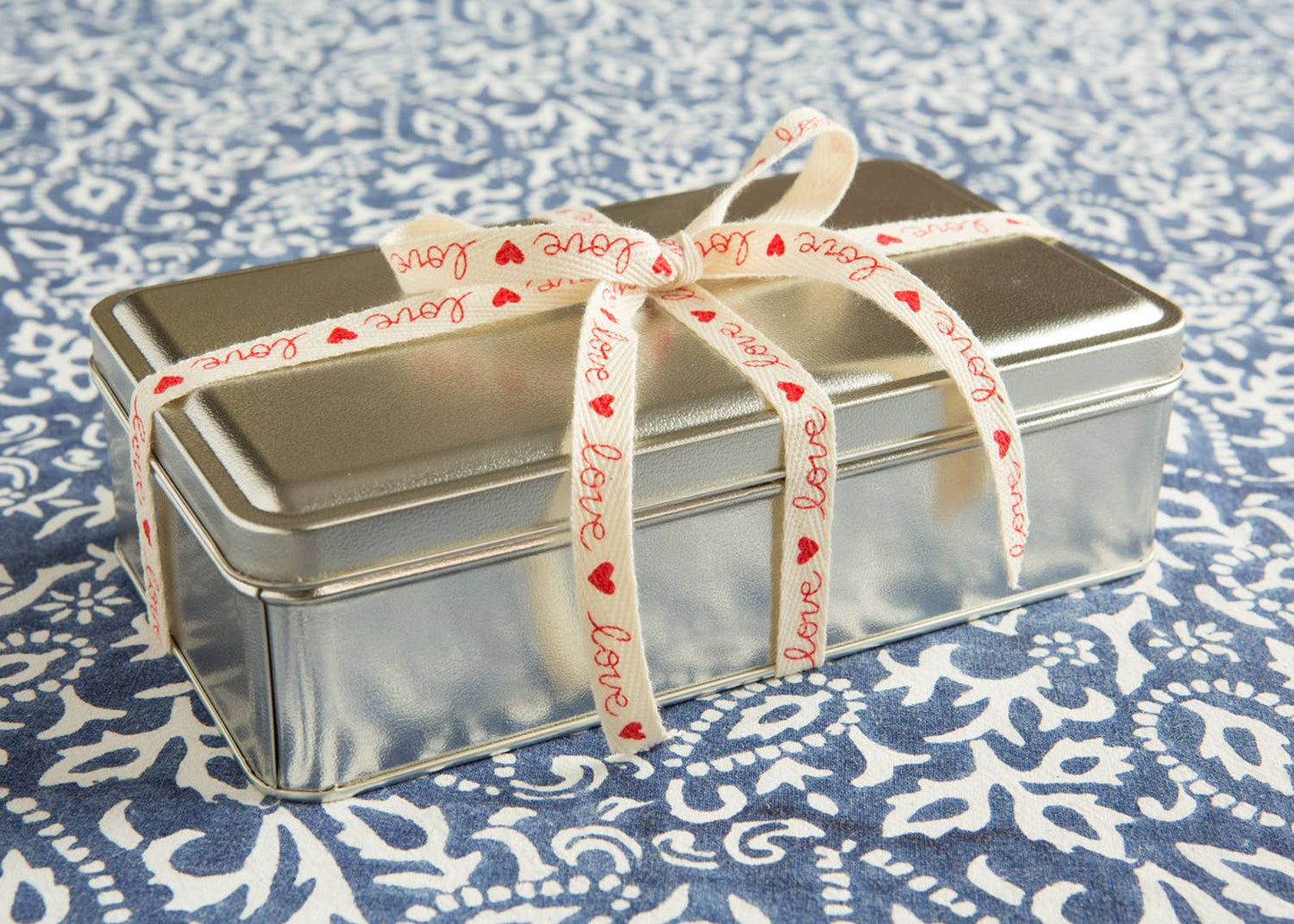 Organic Norwegian Crispbread Gift Tin