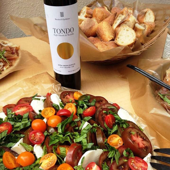 Tondo with Tomatoes